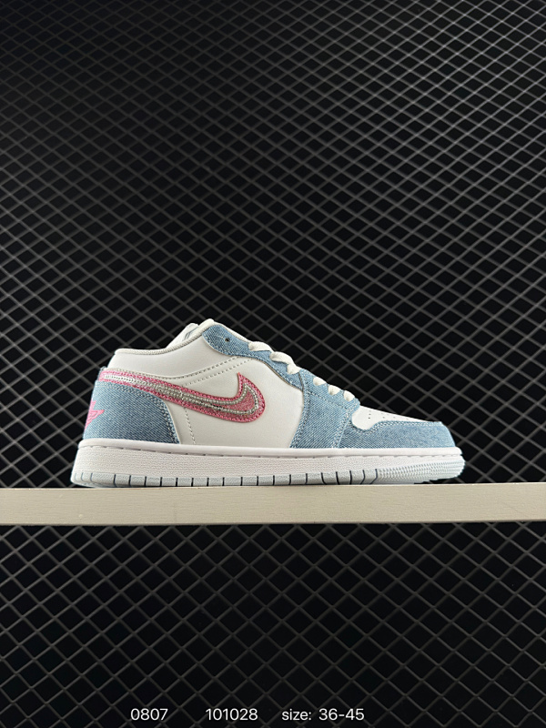 140 Air Jordan 1 Low 蓝粉 AJ1乔1低帮休闲板鞋 同步官方配色  市场唯一独家头层皮打造 原鞋原档案开发  原厂皮料 原档冲孔鞋头 正确满胶鞋垫 四线拉帮 原厂织唛标 鞋舌高弹海