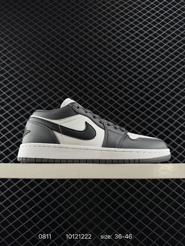 110 真标✅Nike Air Jordan 1 Low AJ1乔1低帮休闲板鞋 同步官方配色  官方货号:553558-152 尺码:36 36.5 37.5 38 38.5 39 40 40.5