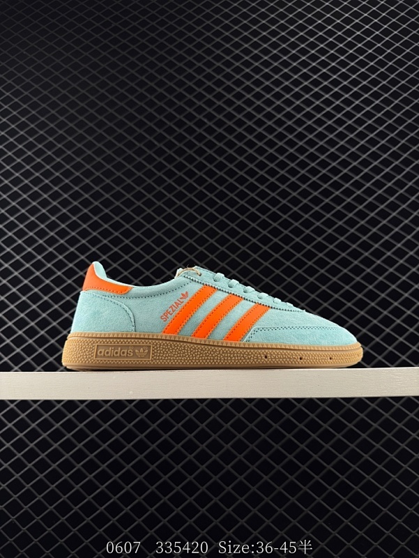 100 Adidas/阿迪达斯 男女鞋半码制，原楦开发纸版楦型，采用翻毛皮鞋面材质，内嵌环保海玻璃鞋垫，外置防滑耐磨RB橡胶大底❗️展现浓厚的复古味道，阿迪达斯Adidas Originals Han