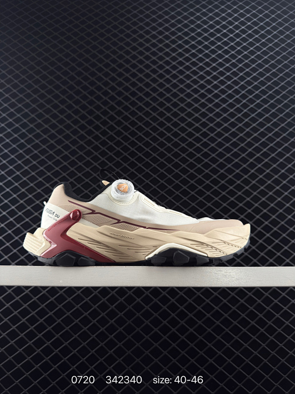 200 KAILAS FUGA DU BOA 凯乐石 大坡王越野机能跑鞋鞋面主体部分采用网状薄翼材质中底是大坡王最具特色的山形结构鞋带采用 BOA 旋钮快速穿脱系统 Vibram Megagrip 延