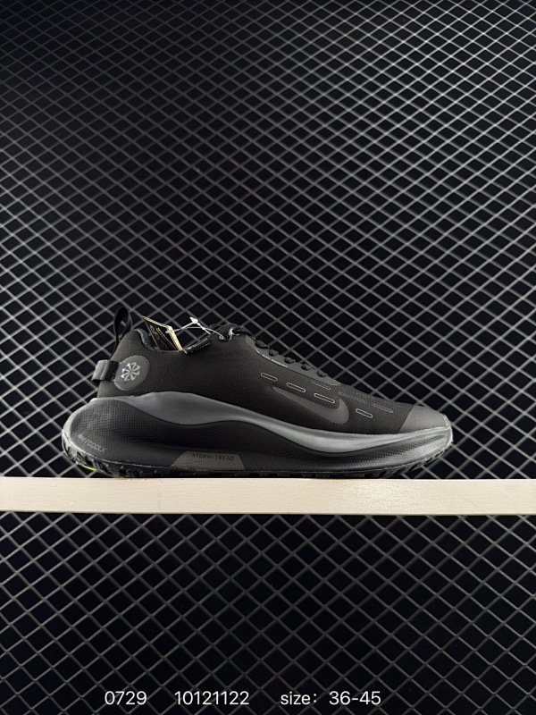 110 Nike React Infnity Run Flyknit 4 Gore-Tex 耐克 低帮 绿色 防水鞋缓震泡棉低邦休闲跑步鞋 鞋身融入GORE-TEX防水层，搭配柔软鞋口，在下雨时帮助双