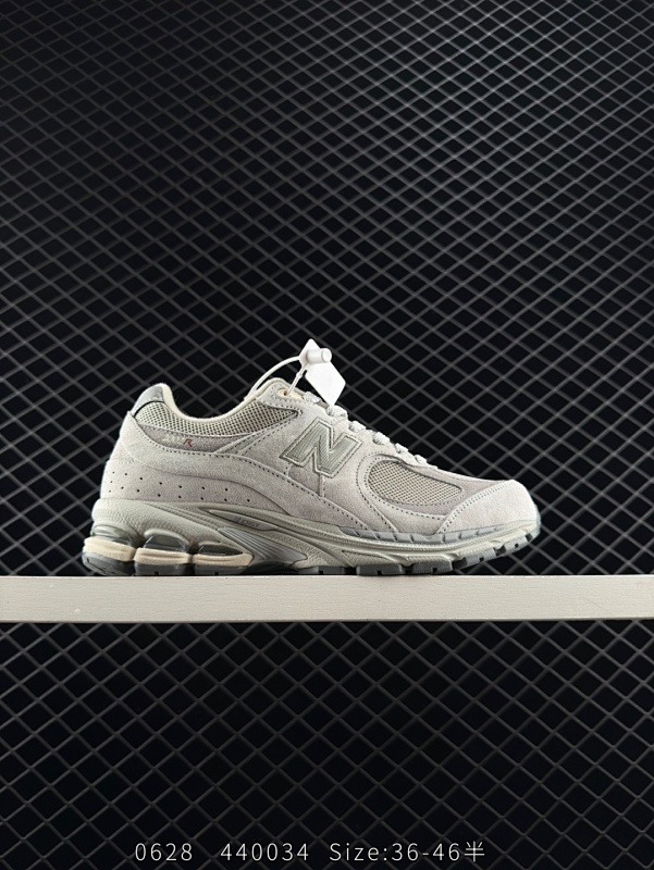 170 New Balance ML2002R0 云雾灰 NB新百伦潮流复古织物皮革减震防滑耐磨轻便低帮跑步鞋 原档数据独立私模大底 唯一正确六层组合大底 RB前软后硬 百分百还原原鞋脚感 基于市场现