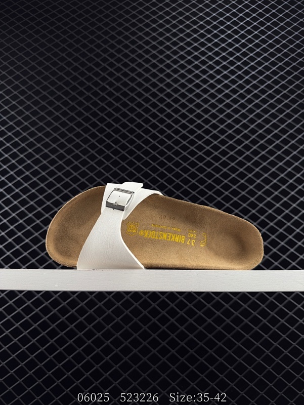 130 【公司级】德国百年知名鞋履品牌·博肯Birkenstock  勃肯拖鞋系列凉拖鞋休闲沙滩凉鞋 BIRKENSTOCK勃肯德国进口男女款牛皮绒面革软底Arizona双扣拖鞋。广东原产#采用质地柔