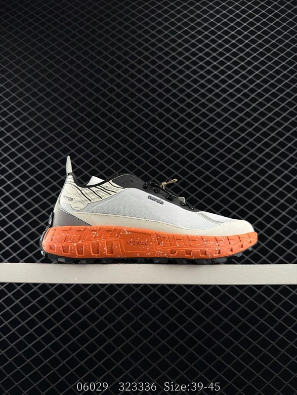 180 公司级✅NORDA 001 厚底系带耐磨 低帮 户外 越野登山功能鞋 舒适鞋面 具有很好的延展性 时尚质感鞋面 系带闭合方式 后跟采用柔软材质舒适贴合脚踝 货号：001 MG+SPK 尺码：3