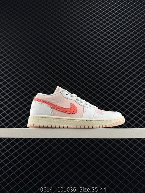 180 Air Jordan 1 Low "Strawberry Milkshake" 低帮 草莓奶昔 AJ1 乔丹1代 aj1 乔1 低邦 白粉红 男女同款 乔丹篮球鞋系列 鞋身整体采用淡淡的粉色皮