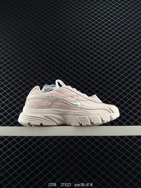 105 Nike Initiator 舒适百搭 防滑耐磨透气 低帮 生活休闲鞋 货号:FZ9020-100 尺码:36～41半 编号：211021