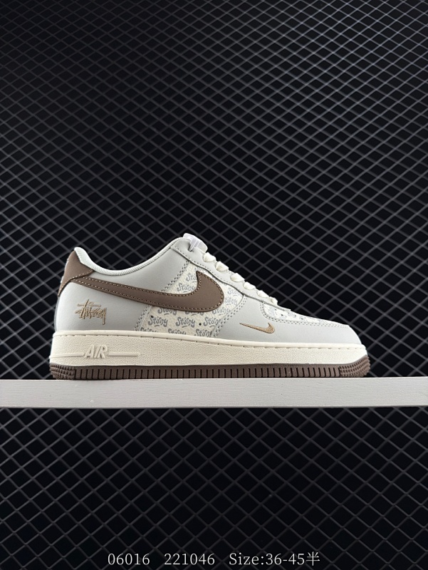 230 NIKE AIR FORCE 1‘07 LV8 原楦头原纸板 打造纯正低帮空军版型 专注外贸渠道 全掌内置蜂窝气垫  原盒配件 原厂中底钢印、拉帮完美  货号：ZH2598 320