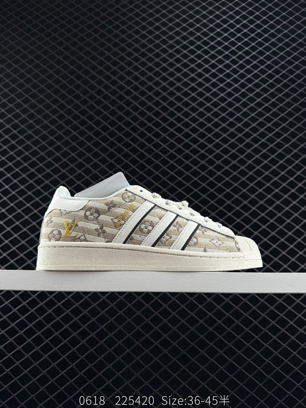 100 公司级✅Adidas Originals Superstar 阿迪达斯 三叶草 贝壳头’DIY’系列低帮经典百搭休闲运动板鞋 原装头层材料 用料绝不含糊 独家版型蒸餾加工帶來的是更好的视觉和脚