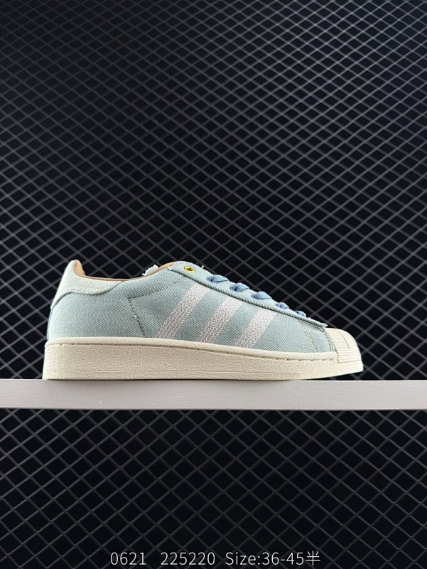 100 阿迪达斯Adidas三叶草 Originals Superstar 82 贝壳头系列低帮经典百搭休闲运动板鞋 货号：JH5589 尺码：36 36⅔ 37⅓ 38 38⅔ 39⅓ 40 40⅔