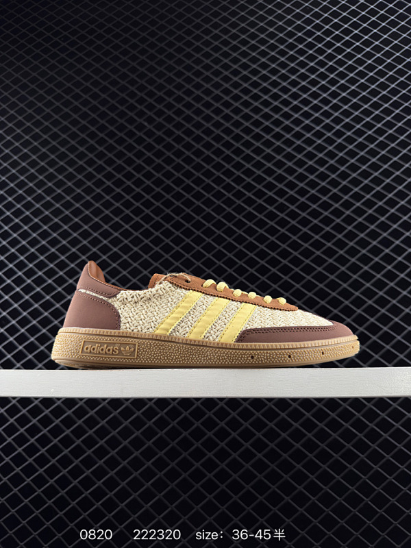 100 Adidas SAMBA VEGAN JQ8411 近70年的经典Originals原装翻毛皮层制作，修长的鞋楦,略微尖尖的鞋头,翻毛皮的鞋头拼接,这些我们都看得到的元素正是Originals