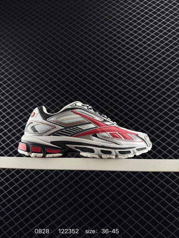 260  锐步Reebok Premier Road Ultra 舒适百搭 低帮 休闲跑步鞋 男女同款 棕灰色 编码：122352  Size:36～45  详情          ¥ 260