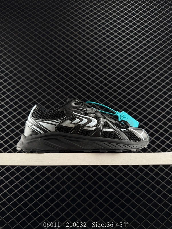 160 NEVER STOPTheNorthFace北面新款户外男女同款Clyffe低帮户外机能运动鞋 货号：NS93R41K 尺码：36-45带半码 编码：210032  详情          ¥