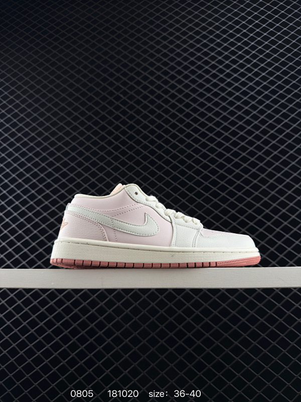 100 ✅Nike Air Jordan 1 Low AJ1乔1低帮休闲板鞋 同步官方配色  头层皮打造 正确满胶鞋垫 四线拉帮  原厂织唛标 鞋舌高弹海绵填充 官方货号:IB7692-400 尺码: