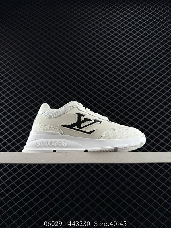 150 Louis Vuitton  Classic LV路易威登板鞋 小白鞋系列  舒适轻泡大底和百搭性霸屏整个时尚娱乐圈  细节调整完美主义