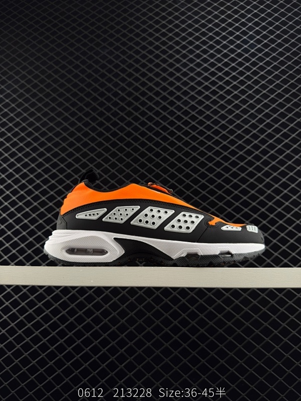 140 Nike Wmns Air Max SNDR ”Fuchsia Flash“森德系列低帮气垫百搭增高休闲运动慢跑鞋  货号：HJ8080-046 尺码：36-45带半码 编码：213228 全