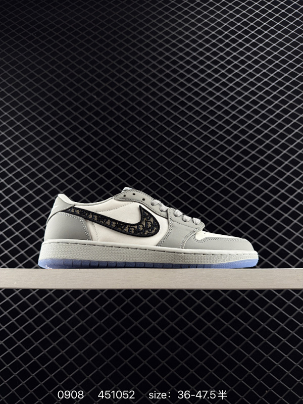 260 乔丹Air Jordan AJ1 乔1 aj1 乔丹1代 Air Jordan 1 乔1经典复古百搭文化球篮鞋 尺码：如图所示 编码：451052  详情          ¥ 260