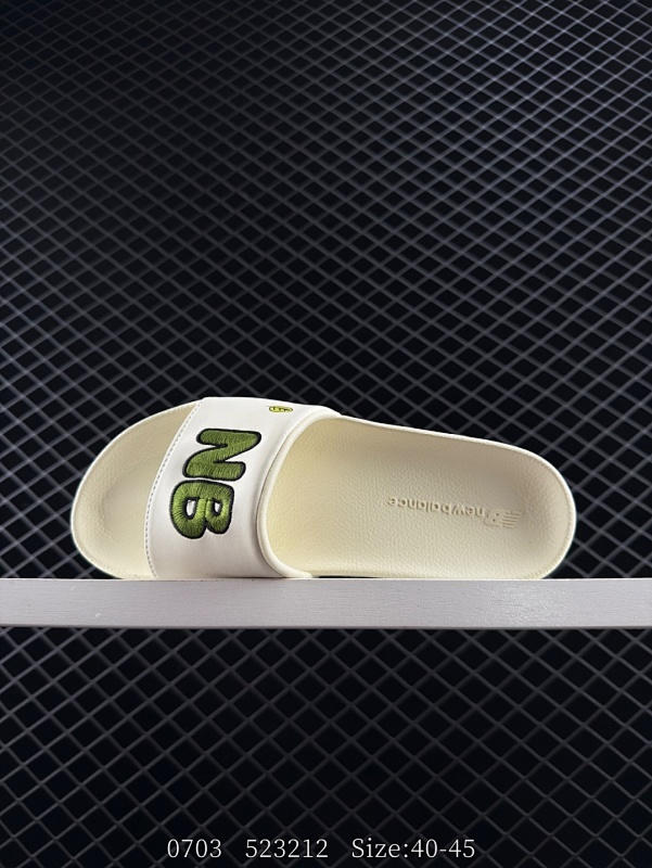 60  NEW BALANCE/新百伦NB 沙滩拖 男孩女孩系列 Noritake联名拖鞋 联名日本艺术家 Noritake NB拖鞋 ins爆款 个性可盐可甜 货号：SMF200NS 尺码：40-4