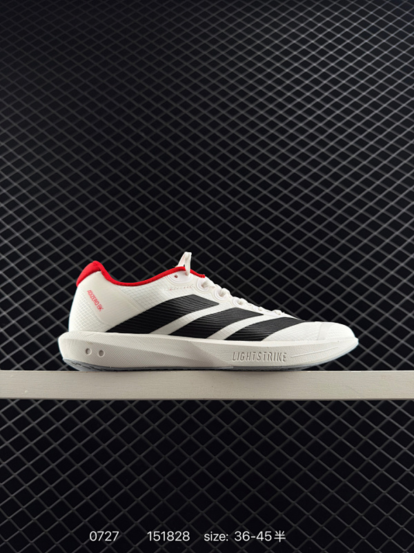 140 Adidas RUNFALCON 3.0 阿迪达斯轻盈跑鞋 这款运动鞋凭借织物面料和舒适外底的优势力求一步一适意，为双足带来持续的能量体验任你随时开启活力型跑 采用织物面料打造充满张力 符合质