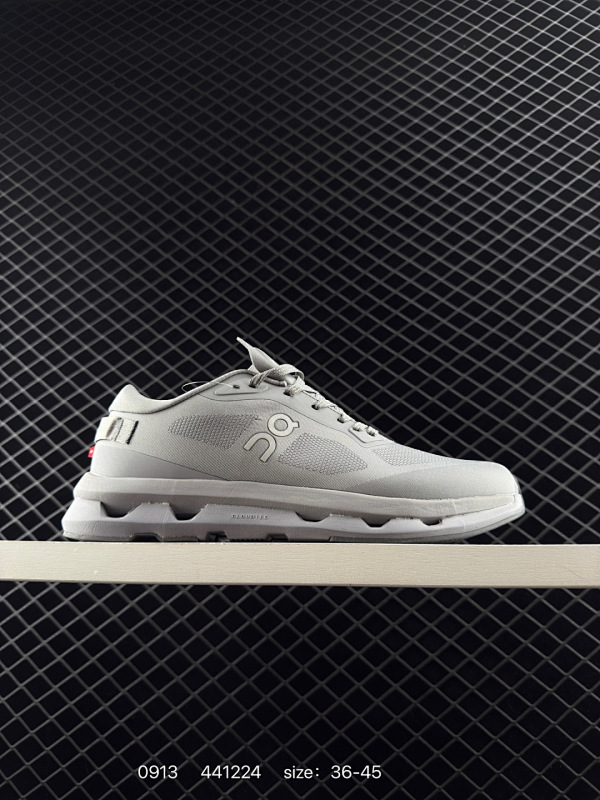 120 男女鞋真标半码制，采用人体工程超薄透气网织布鞋面材质，搭镂空CloudTec®️科技泡棉缓震加厚中底，外置耐磨防滑橡胶底片❗️为跑者造浪，来自瑞士运动品牌-昂跑西班牙百年皮具奢华品牌/罗意威L