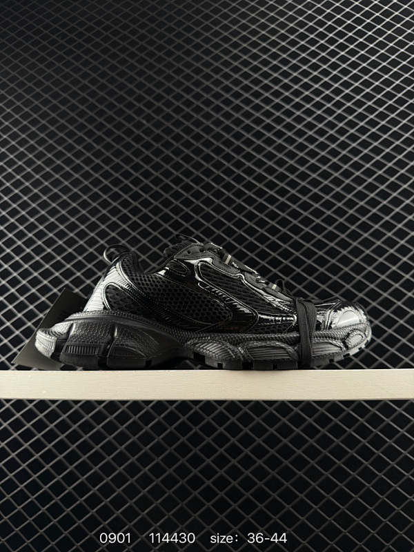 150 公司级✅巴黎世家CIRCUIT厚底网纱老爹鞋女鞋新款轻便透气登山跑步运动鞋休闲鞋 货号:734731 793945WFLGY9100 尺码:36-44 编码：114430 全文  详情