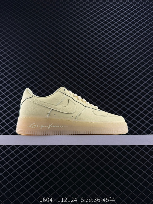 120 ✅NIke Air Force 1 ‘07 Low 空军一号 低帮 运动鞋 休闲鞋 折边针车 工艺难度大 原楦头原纸板 原装鞋盒 定制五金配件 内置全掌气垫 原厂鞋底  货号：CZ8065-8