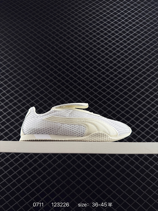 130 PUMA/彪马 男女鞋半码制，采用环保绒面革鞋面材质，外置轻量耐磨橡胶大底❗️薄底鞋成为潮人必备!彪马Puma Speedcat LS”Dark Myrtle White“极速赛车系列低帮德训