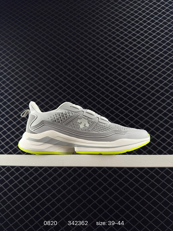 310 迪桑特STREAN WIRE 都市通勤 GORE-TEX 时尚舒适 防滑耐磨 时尚休闲运动覆盖防水男子越野跑鞋  官方同步上架 适合技术路线单日徒步穿着受到长途野外跑步鞋的启发 适合在变化的地