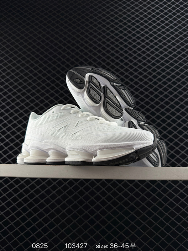 135 New Balance 2000 NB2000 新百伦2000 纽巴伦2000 低帮 粉色 男女同款 舒适百搭防滑耐磨低邦休闲跑步鞋 以其独特的设计和出色的舒适度备受青睐；这款鞋子采用轻盈透气