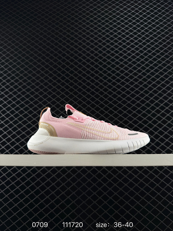 100 Nike/耐克 升级原楦原纸版开发，原装透气牛津防水面料，工程纹路赤足体验，透气足弓网眼❗舒服就完事了，耐克Nike Free RN 5.0 赤足系列超轻量休闲运动透气慢跑鞋 DX6482