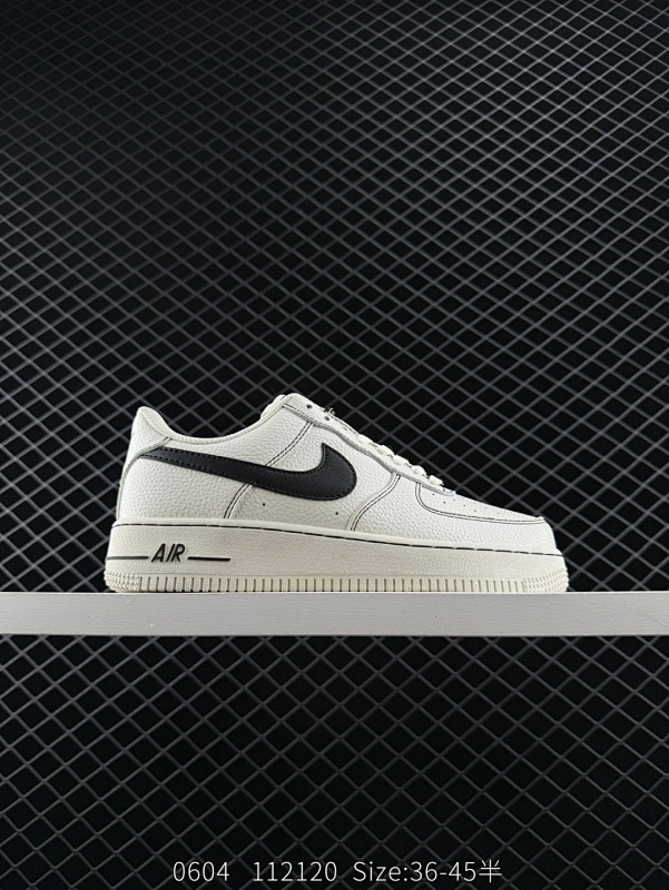 100 耐克Nike Air Force 1 Low 空军一号低帮百搭休闲运动板鞋 柔软、弹性十足的缓震性能和出色的中底设计，横跨复古与现代的外型结合，造就出风靡全球三十多年的Force 1，直到今天