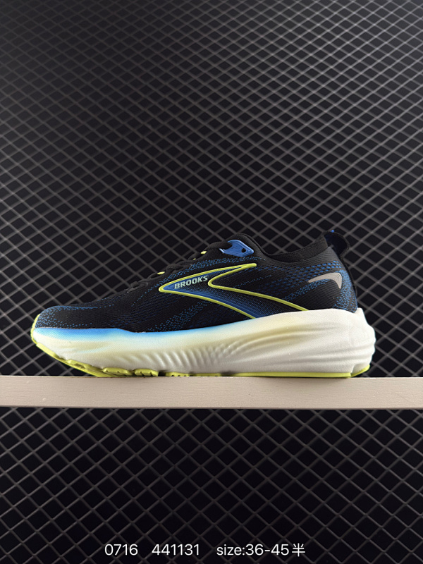 155 BROOKS布鲁克斯Glycerin 22甘油 跑步鞋男新款透气缓震支撑运动 甘油22跑鞋是布鲁克斯。甘油22拥有非常亮眼的外观设计，采用了鲜艳夺目的色彩和稳定的造型，不显浮夸，并能吸引跑者的