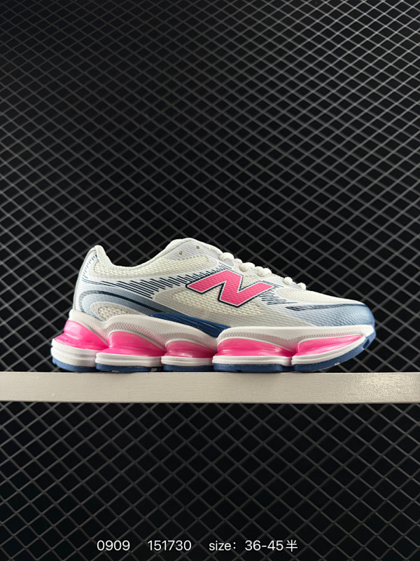 150 New Balance 2000 NB2000 新百伦2000 纽巴伦2000 低帮 纯白色 男女同款 舒适百搭防滑耐磨低邦休闲跑步鞋 以其独特的设计和出色的舒适度备受青睐；这款鞋子采用轻盈透