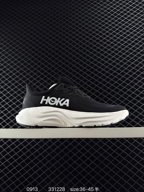 140 公司级✅HOKA ONE ONE Mafate X 舒适百搭防滑耐磨 低帮跑步鞋 这款鞋在延续 Mafate 系列舒适性和缓震性能的基础上，进一步提升了缓震表现，并在中底中加入了碳纤维板，也正