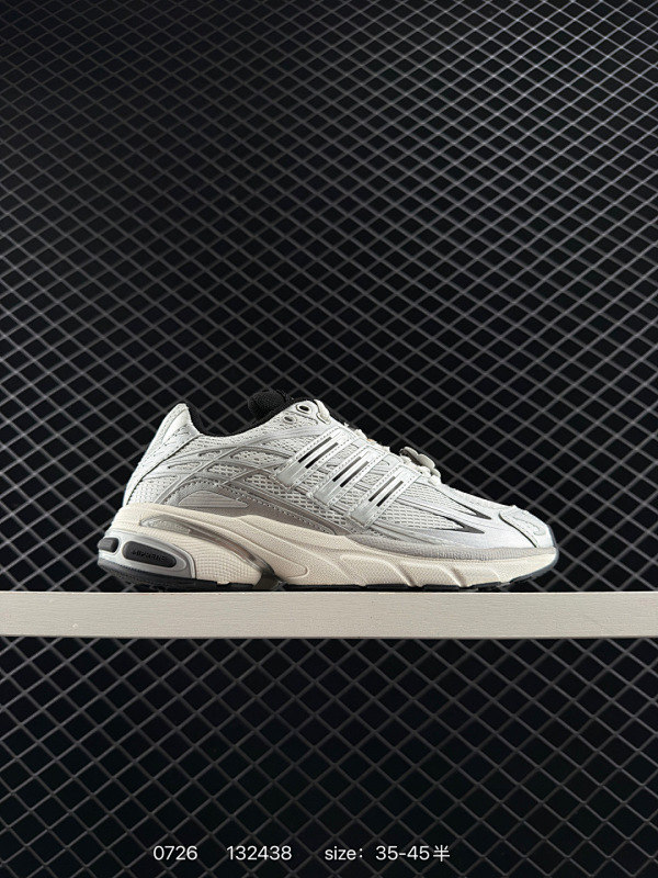 190 公司级 adidas originals Adistar Cushion 3 舒适百搭 防滑耐磨 低帮 生活休闲鞋 女款 银色 货号：IH5928 尺码：如图 编码：132438 全文  详情