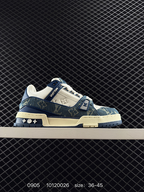 130 路易威登 Louis Vuitton LV路易威登板鞋 时尚运动鞋潮厚底增高男女鞋。舒适防滑底和百搭性霸屏整个时尚娱乐圈，细节调整完美主义！采用柔软皮革拼接鞋面，独家开模大底， 侧边采用3D打