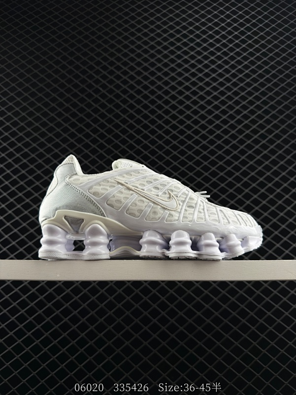 130 Nike Shox TL 全掌气柱缓震休闲运动跑步鞋 令机械力学缓震性能跃升新层次。采用透气网眼鞋面和全掌型 Nike Shox 技术，革新演绎经典 2003 年版本，塑就出众减震缓冲效果和醒