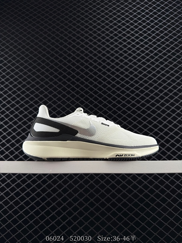 150 耐克 Nike Zoom Winflo 25 登月25代 跑鞋透气缓震疾速跑鞋 采用透气网眼鞋面搭配外翻式鞋口，为脚跟区域营造出色舒适度，而在鞋底部分，搭载全掌型ZOOM AIR配置，锐意革新