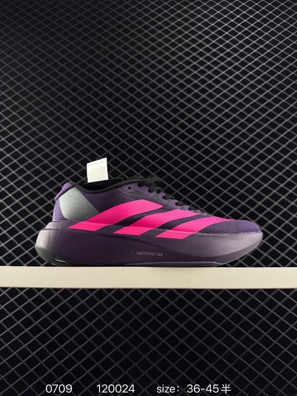 120 Adidas/阿迪达斯 男女鞋半码制，原楦开发版型，采用半透明轻量化纱网热熔面料材质，中底搭载Lightstrike高密度发泡+前掌单块Lightstrike Pro避震科技，外搭薄片橡胶橡胶