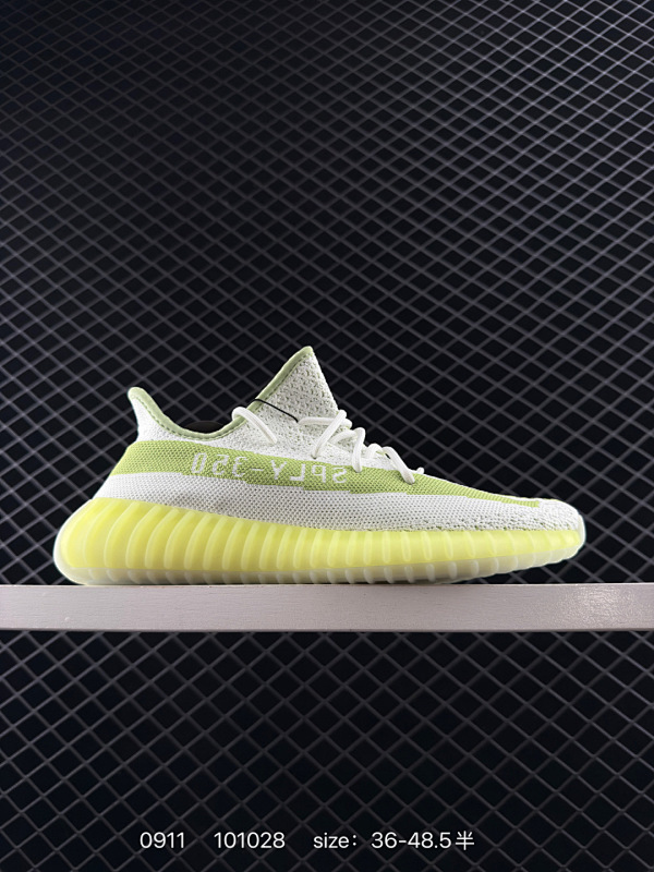 140 ✅联乘侃爷Kanye West x Adidas Yeezy Boost 350 V2 百搭轻便 爆米花中底 休闲运动慢跑鞋。采用Boost爆米花缓震材质.货号:NS9522  B371 尺码
