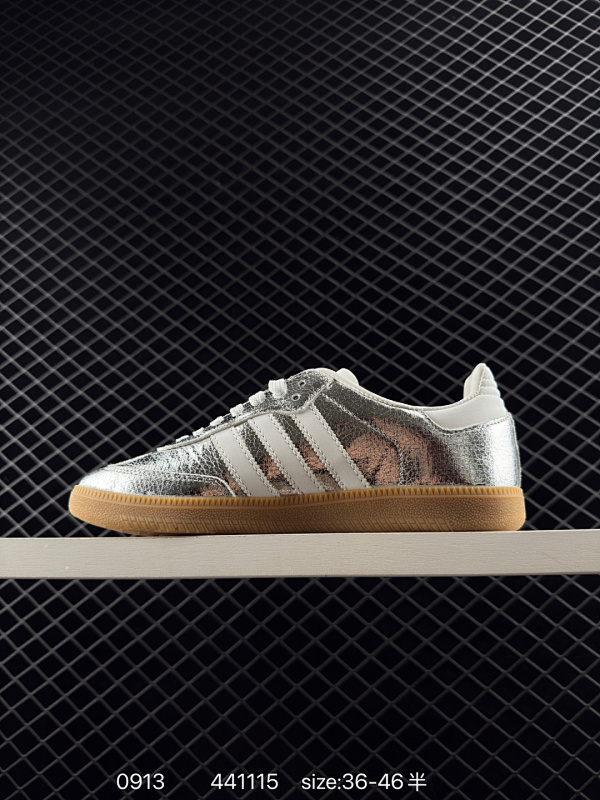 75 阿迪达斯 德训鞋 ADIDAS ORIGINALS SAMBA OG SHOES 经典运动鞋小白鞋 「T头鞋」男女士板鞋 彰显休闲摩登风情的时尚经典鞋。它诞生于50年代的足球场，随后走向街头和秀