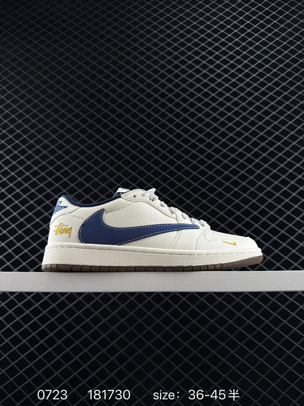 150 公司级✅NIKE DUNK SB LOW 全新配色  定制Dunk SB顾名思义，具有经典的Dunk血缘，又注入了更多的时尚元素。相较于普通的Dunk滑板鞋，改良版的Dunk SB加厚了鞋舌的