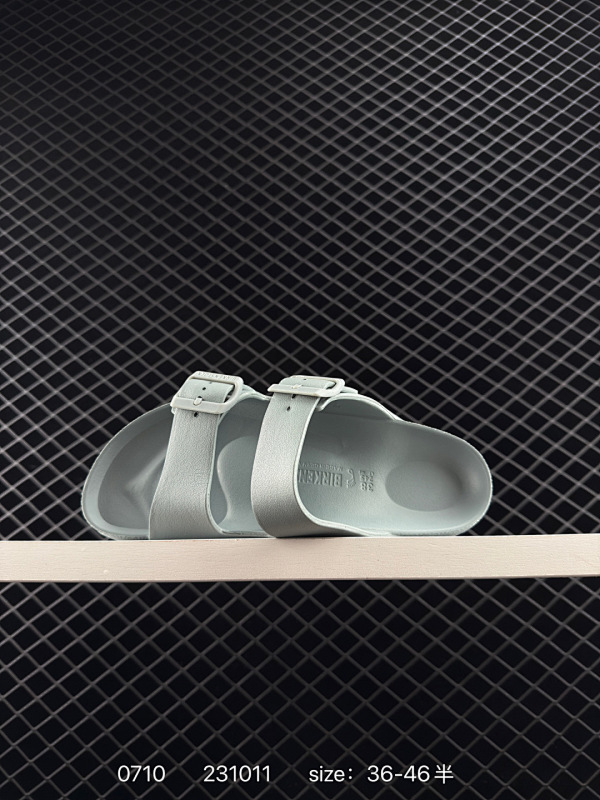 60 明星同款✨夏季主推‼️ Birkenstock 博肯/勃肯 EVA 双扣拖鞋凉鞋 拖鞋大厂出品 夏季走量必备爆款超轻发泡大底 整鞋十分轻便 男女同款 尺码：如图 编码：HL54600710