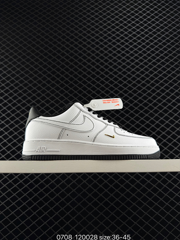 140 公司级✅耐克Nike AIR FORCE 1‘07 空军一号低帮百搭休闲运动板鞋。柔软、弹性十足的缓震性能和出色的中底设计，横跨复古与现代的外型结合，造就出风靡全球三十多年的Force 1。