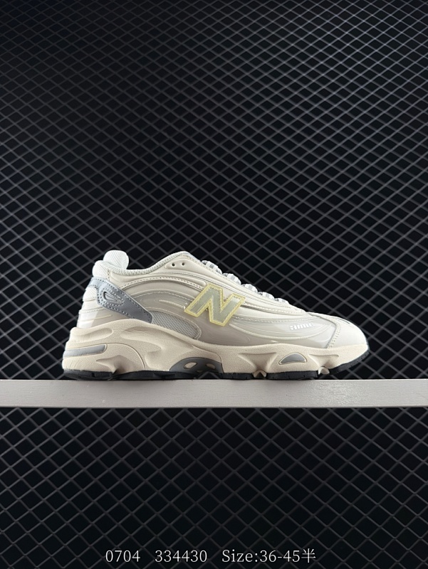 150 ✅新百伦New Balance 1000 系列低帮复古老爹风休闲运动跑步鞋 New Balance 在不同配色上其鞋面材质呈现不同感觉，无论是运动风抑或是高级质感，都让人能够有更多种选择 货号