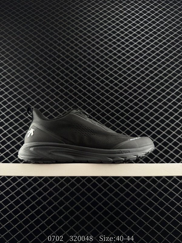 240 DESCENTE迪桑特 PRIMER GTX  时尚休闲运动覆盖防水男子越野跑鞋  官方同步上架 适合技术路线单日徒步穿着 aeriosflgtx鞋受到长途野外跑步鞋的启发 适合在变化的地