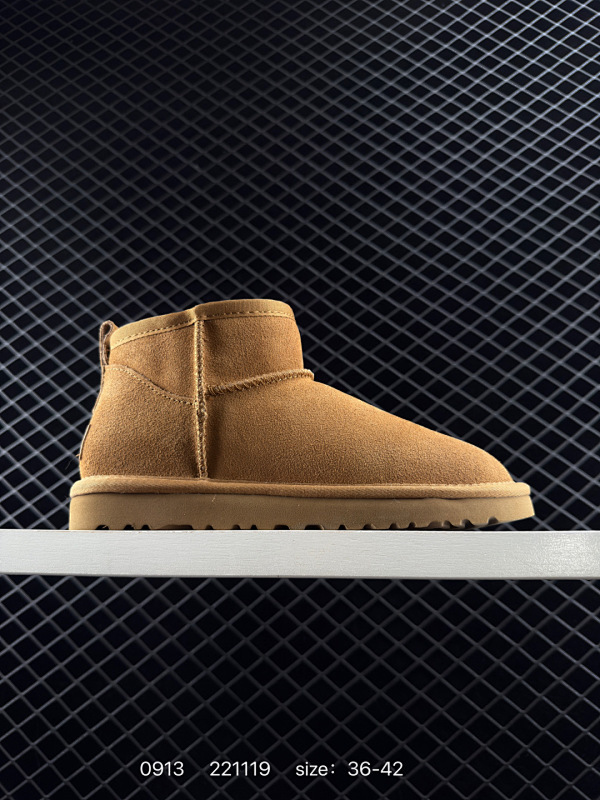 95 ✅迷你短靴 UGG2023秋冬新款 女士经典迷你厚底短筒靴（特别款）宋妍霏周冬雨明星同款〰️ 原单A级羊皮毛一体保暖性极强！！ Classic Ultra Mini 黑色，灰色，栗色，羚羊棕 编