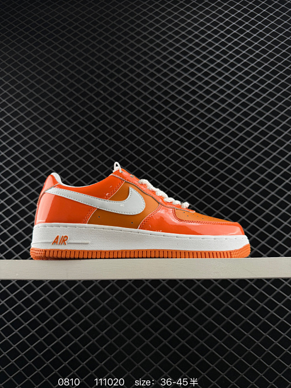 100 ✅Nike Air Force 1 ‘07 原楦头原纸板 纯正空军版型专注外贸渠道 全掌内置蜂窝气垫 #原盒配件 原厂中底钢印、拉帮完美    货号：CV1724-104 SIZE：36 36