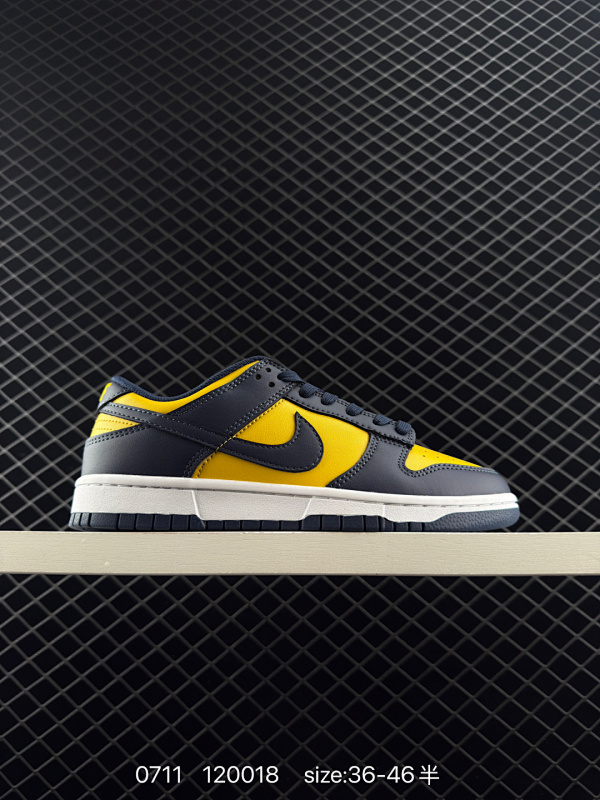 90 Nike Dunk Low Retro ‘DIY高端定制’耐克 低帮休闲运动板鞋 原装头层材料 用料绝不含糊 独家版型蒸餾加工帶來的是更好的视觉和脚感体验 清洁度 电绣工艺 皮料切割干净无任何毛