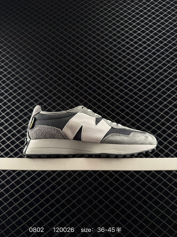 130 New Balance MS327 复古休闲运动慢跑鞋 以更纯粹的复古风格设计打造的全新造型 侧身还以解构设计 将 N 字标志以做旧压花样式呈现 官方货号:U327OA 尺码:36 37 37