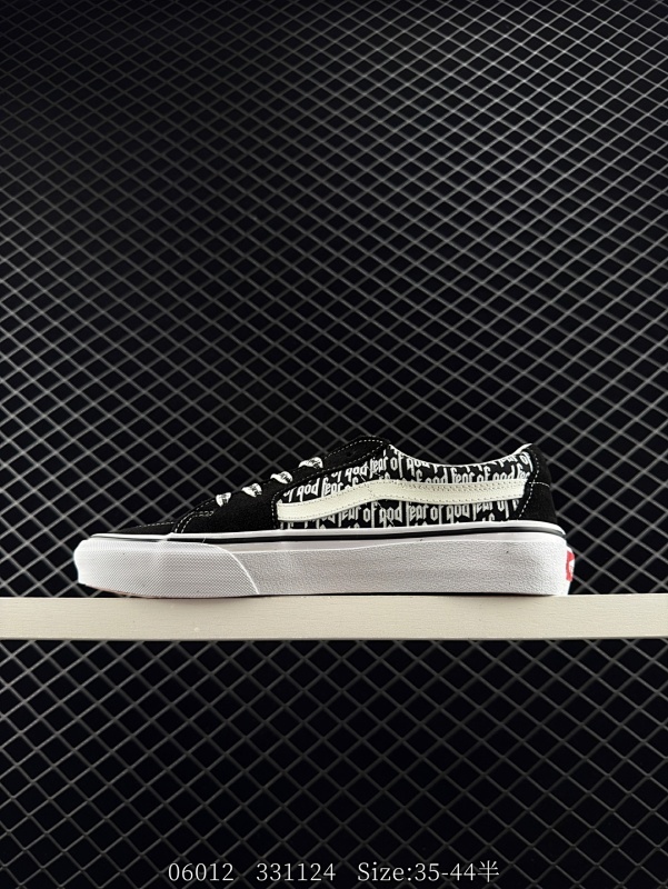 120 Fear of God x Sk8-Low   dx white black fog低帮 帆布鞋男女同款黑白 Vans帆布鞋热销榜>Sk8-Low  尺码：35-44带半码 编码：331124
